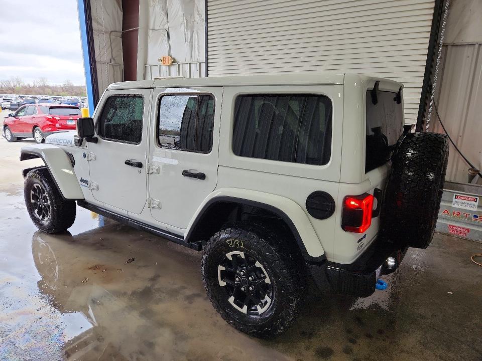 2024 Jeep Wrangler / VIN 1C4RJXR62RW200683 COPART salvage auction — NORMAL WEAR, Mo - Certificate Of Title, sold $30,500 on 2026-07-09 (photo 2)