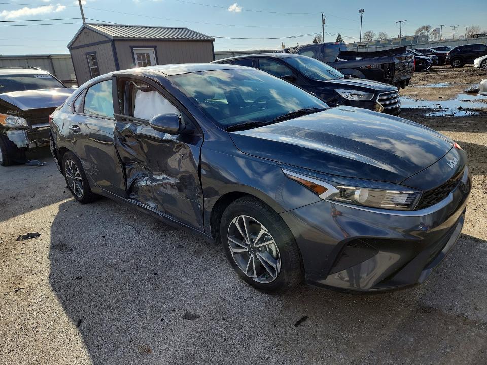 2024 Kia VIN 3KPF24AD9RE836956 COPART salvage auction — SIDE, In - Bill Of Sale - Parts Only, sold $4,300 on 2026-07-20 (photo 4)