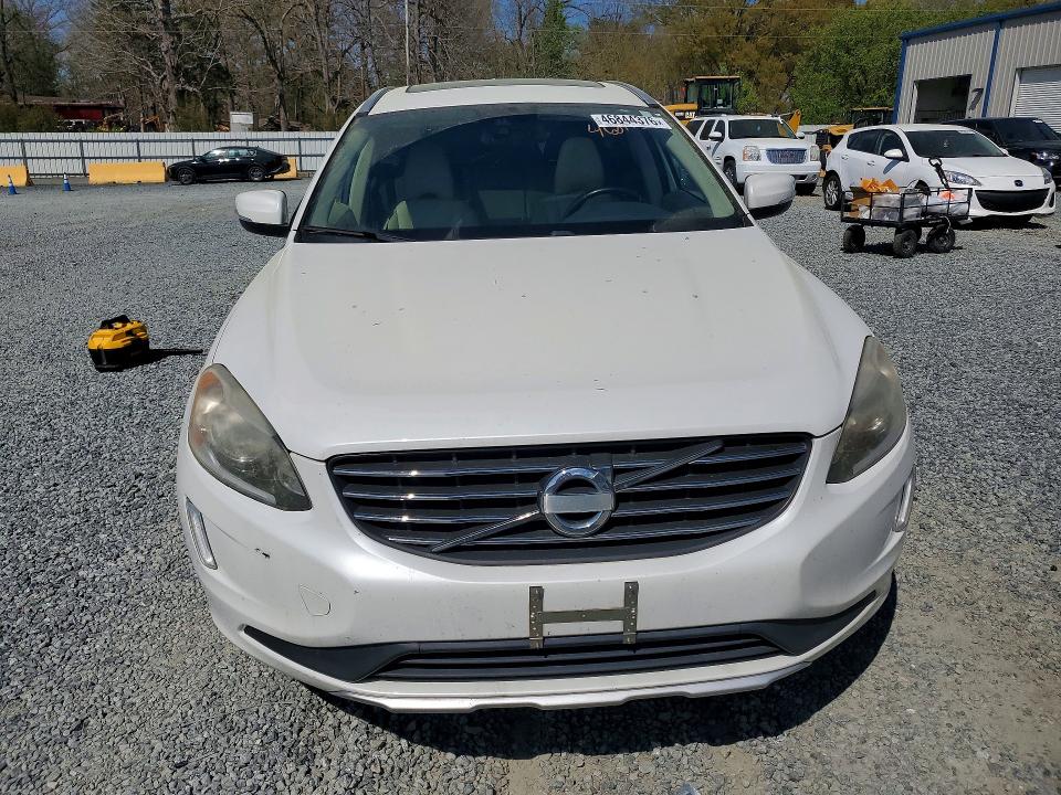 2015 Volvo Xc60 VIN YV440MDB9F2602183 COPART salvage auction — MECHANICAL, Nc - Dealer Only Clean Title, sold $850 on 2026-08-20 (photo 5)