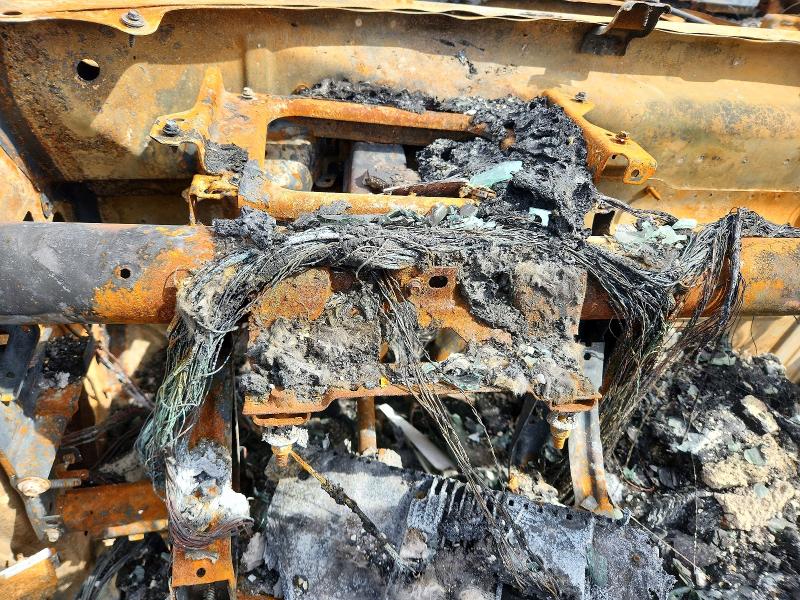 2026 Chevrolet Silverado VIN 1GCUKGEL1TZ197171 COPART salvage auction — BURN, MI - SCRAP CERTIFICATE OF TITLE, sold $200 on 2026-07-02 (photo 9)