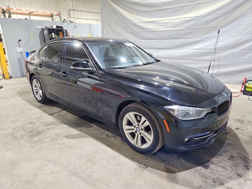 2017 BMW 3er VIN WBA8D9G50HNU59943 COPART salvage auction — WATER/FLOOD, Nh - Cert Of Title-Salvage, sold $100 on 2026-07-09 (photo 4)