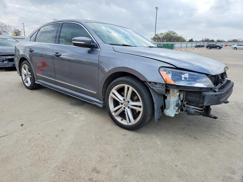 2015 Volkswagen Passat VIN 1VWBV7A32FC089893 COPART salvage auction — FRONT END, Tx - Salvage Vehicle Title, sold $550 on 2026-07-02 (photo 4)