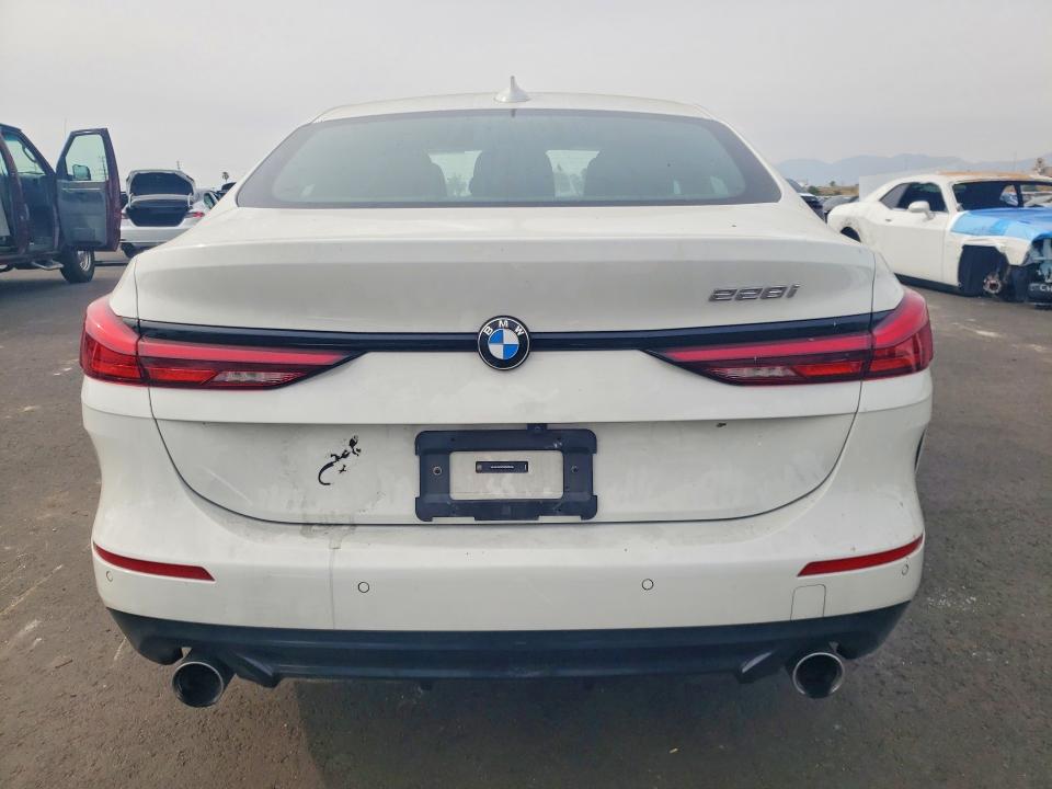2024 BMW 2er VIN WBA53AK07R7N20956 COPART salvage auction — FRONT END, Ca - Salvage Certificate, sold $2,750 on 2026-07-13 (photo 6)