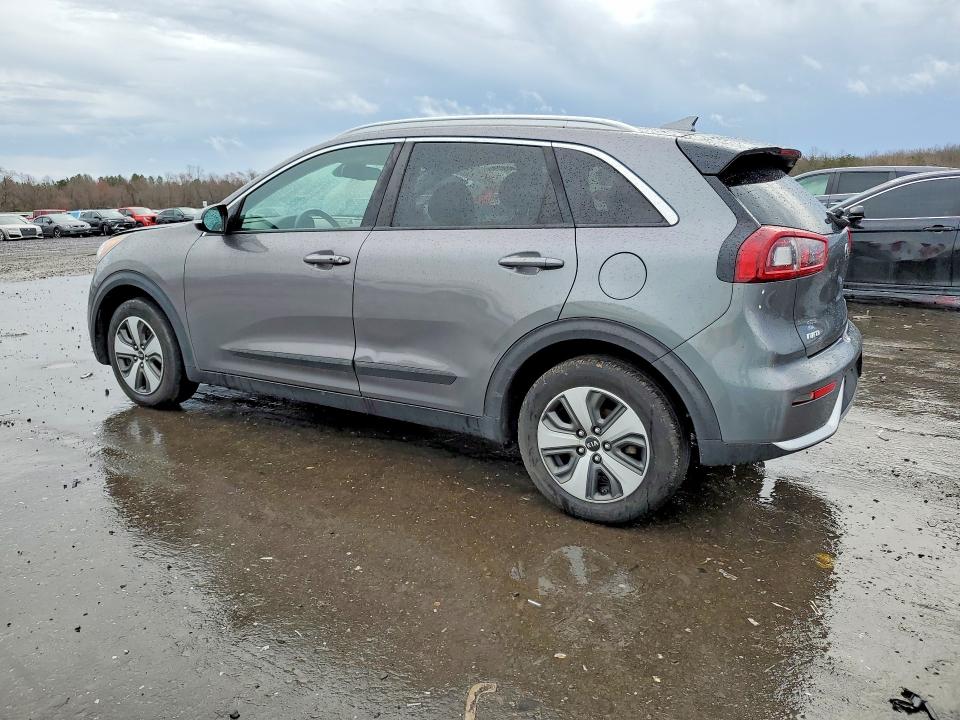 2018 Kia Niro VIN KNDCC3LC6J5110695 COPART salvage auction — MINOR DENT/SCRATCHES, Va - Certificate Of Title, sold $2,700 on 2026-07-29 (photo 2)