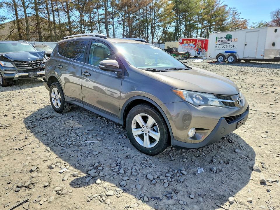 2013 Toyota Rav 4 VIN JTMRFREV3DD018571 COPART salvage auction — REAR END, Nj - Cert Of Title-Salvage, sold $4,350 on 2026-07-13 (photo 4)