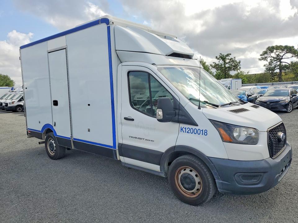 2020 Ford Transit VIN 1FDBW5Z80LKA75542 COPART salvage auction — SIDE, Fl - Certificate Of Title, sold $11,000 on 2026-07-09 (photo 4)