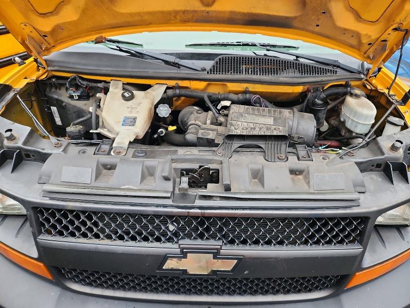 2010 Thomas All models VIN 1GB9G5AG5A1165635 COPART salvage auction — MINOR DENT/SCRATCHES, ON - PERMIT NO BRAND - FIT, sold $1,600 on 2026-09-17 (photo 7)