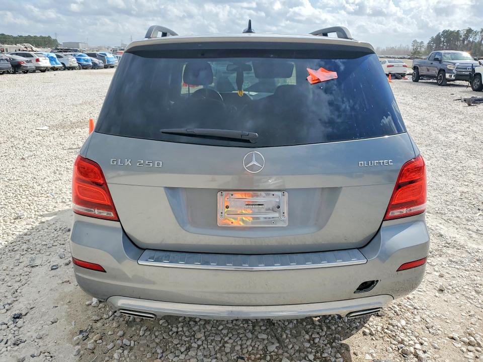 2015 Mercedes-benz VIN WDCGG0EB9FG363802 COPART salvage auction — FRONT END, Tx - Certificate Of Title, sold $950 on 2026-07-02 (photo 6)