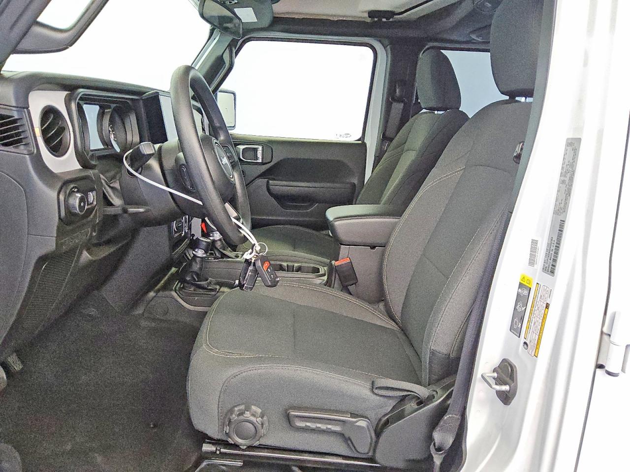 2025 Jeep Wrangler VIN 1C4PJXDN3SW552358 COPART salvage auction — Minor Dent/Scratches, TX - CERTIFICATE OF TITLE, sold $23,500 on 2026-07-09 (photo 7)