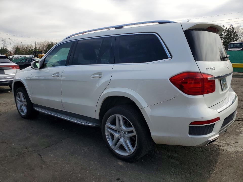 2015 Mercedes-benz Gl-class VIN 4JGDF7DE1FA451869 COPART salvage auction — MINOR DENT/SCRATCHES, Fl - Dis/Dlr/Exp Only Clean Title, sold $1,800 on 2026-07-09 (photo 2)