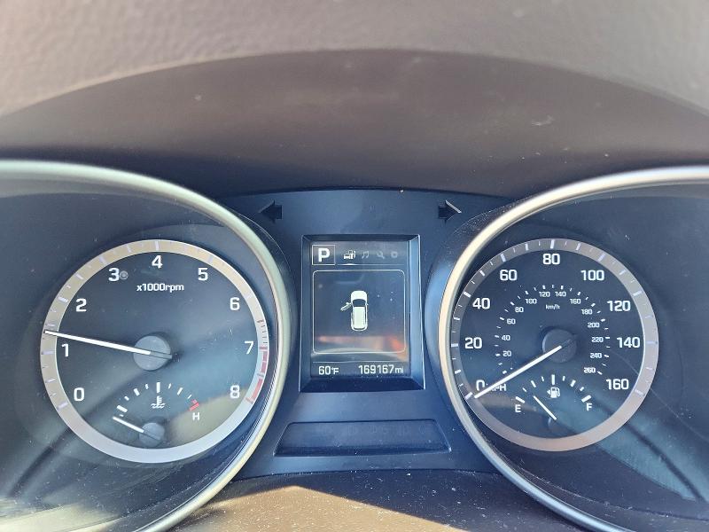 2017 Hyundai VIN KM8SMDHF0HU201121 COPART salvage auction — NORMAL WEAR, Mt - Certificate Of Title, sold $3,500 on 2026-07-14 (photo 9)