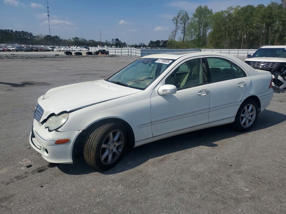 2007 Mercedes-benz C-klasse VIN WDBRF92HX7F875153 COPART salvage auction — FRONT END, Nc - Salvage Certificate Of Title, sold $300 on 2026-07-14 (photo 1)