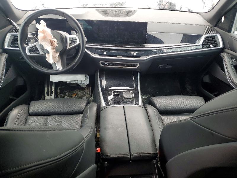 2024 BMW X5 VIN 5UX23EU00R9S63300 COPART salvage auction — SIDE, Qc - Gravement Accidente, sold $36,000 on 2026-07-28 (photo 8)