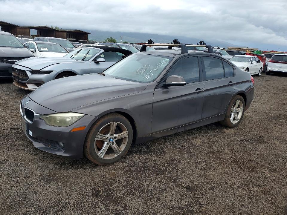 2013 BMW 3 series VIN WBA3B1C52DK128624 COPART salvage auction — FRONT END, HI - CERTIFICATE OF SALVAGE, sold $2 on 2026-07-17 (photo 1)