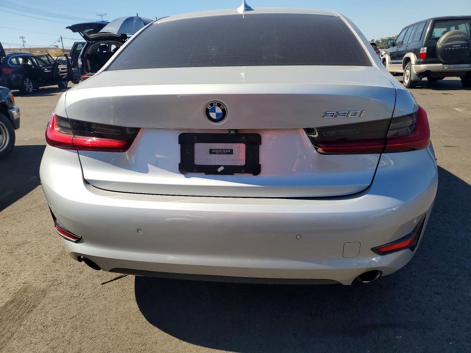 2019 BMW 3er VIN WBA5R1C59KAJ99567 COPART salvage auction — FRONT END, Salvage Title, sold $3,200 on 2026-07-13 (photo 6)