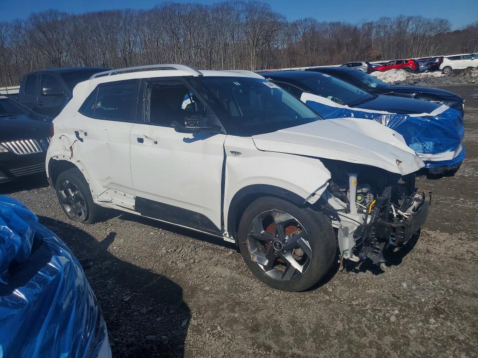 2025 Hyundai Venue VIN KMHRC8A38SU353034 COPART salvage auction — ROLLOVER, Fl - Certificate Of Destruction, sold $2,850 on 2026-07-22 (photo 4)