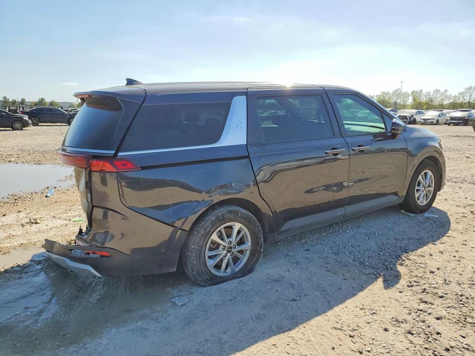 2024 Kia Carnival VIN KNDNB4H30R6433902 COPART salvage auction — REAR END, Tx - Salvage Vehicle Title, sold $7,000 on 2026-07-10 (photo 3)