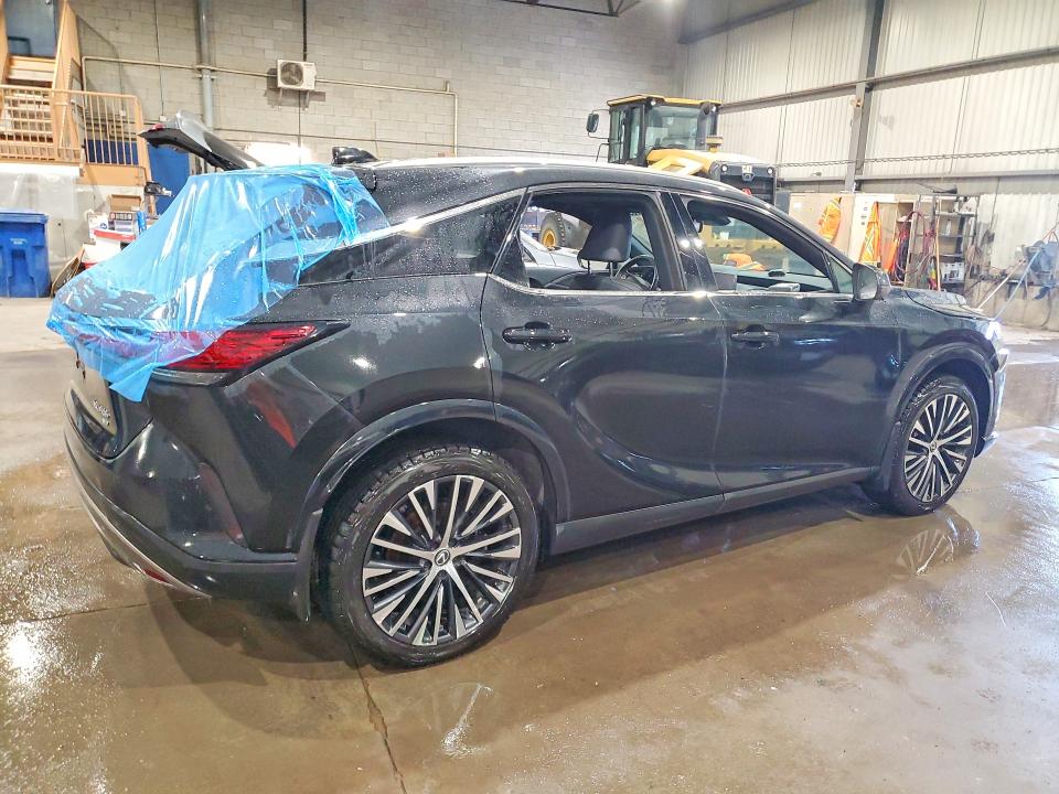 2024 Lexus Rx VIN 2T2BBMCA6RC025255 COPART salvage auction — VANDALISM, ON - PERMIT NO BRAND - UNFIT, sold $15,900 on 2026-07-28 (photo 3)