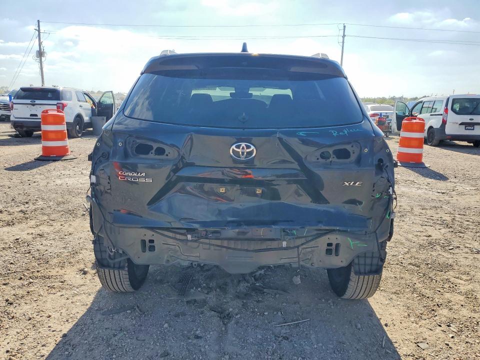 2022 Toyota VIN 7MUEAAAGXNV015815 COPART salvage auction — REAR END, TX - SALVAGE VEHICLE TITLE, sold $3,200 on 2026-07-27 (photo 6)