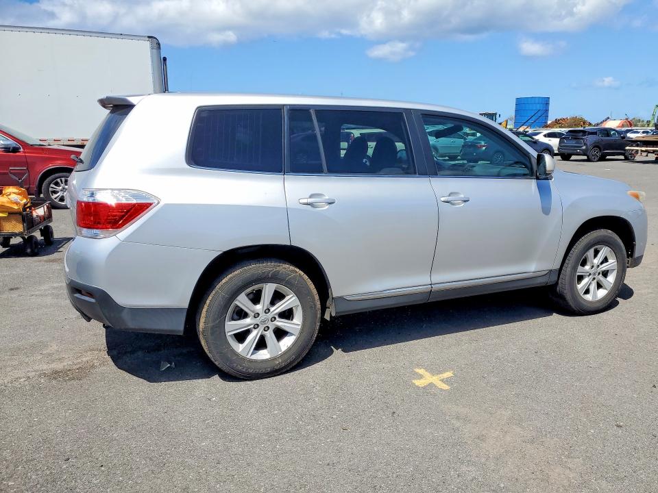 2013 Toyota Highlander VIN 5TDZA3EH6DS044902 COPART salvage auction — REAR END, Hi - Certificate Of Salvage, sold $2 on 2026-07-20 (photo 3)