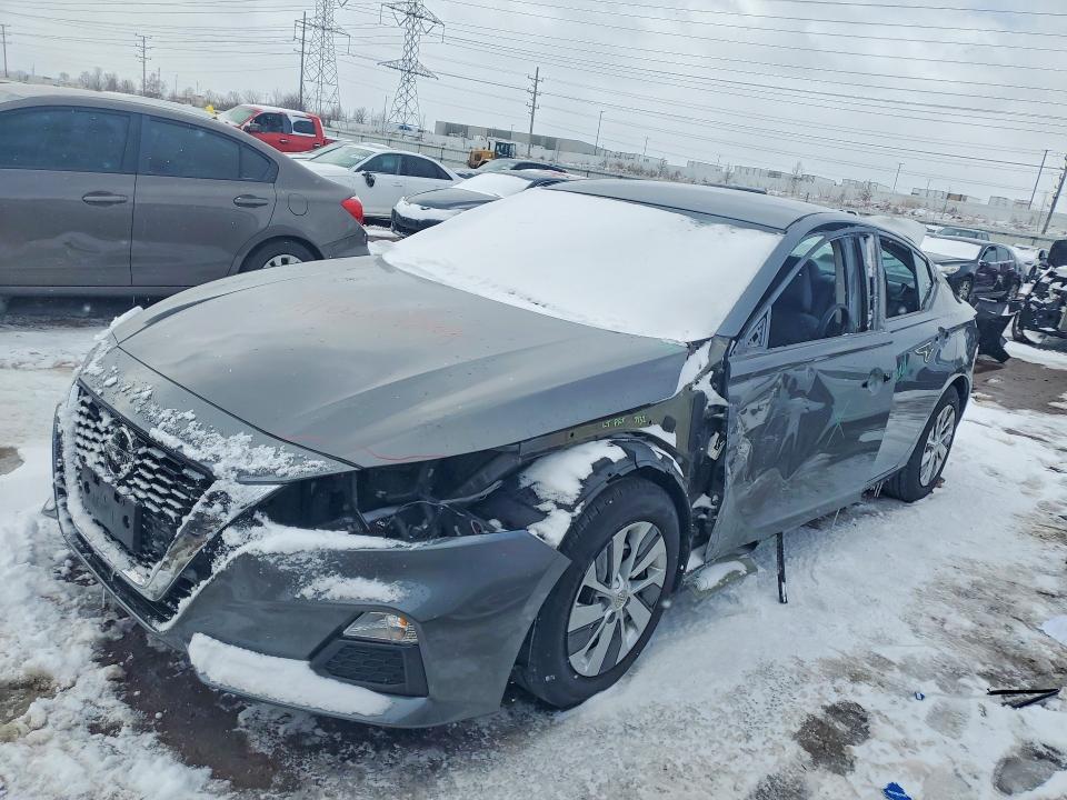 2020 Nissan Altima VIN 1N4BL4BVXLN301811 COPART salvage auction — FRONT END, Il - Salvage Certificate, sold $2,400 on 2026-07-09 (photo 1)