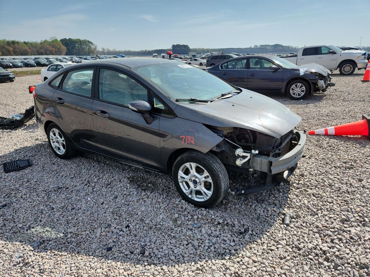 2015 Ford Fiesta VIN 3FADP4BJ0FM152401 COPART salvage auction — Front End, NC - SALVAGE CERTIFICATE OF TITLE, sold $1,350 on 2026-06-30 (photo 4)