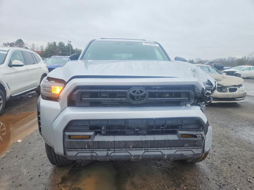 2025 Toyota 4runner VIN JTEVA5BR3S5006971 COPART salvage auction — Front End, CT - CERT OF TITLE-SALVAGE, sold $21,000 on 2026-03-13 (photo 5)