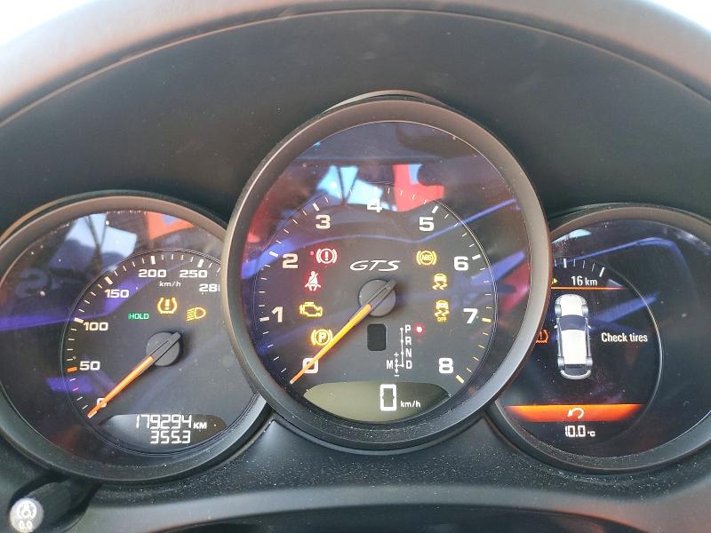 2017 Porsche Macan VIN WP1AG2A55HLB54704 COPART salvage auction — FRONT END, Qc - Gravement Accidente, sold $10,000 on 2026-07-21 (photo 9)