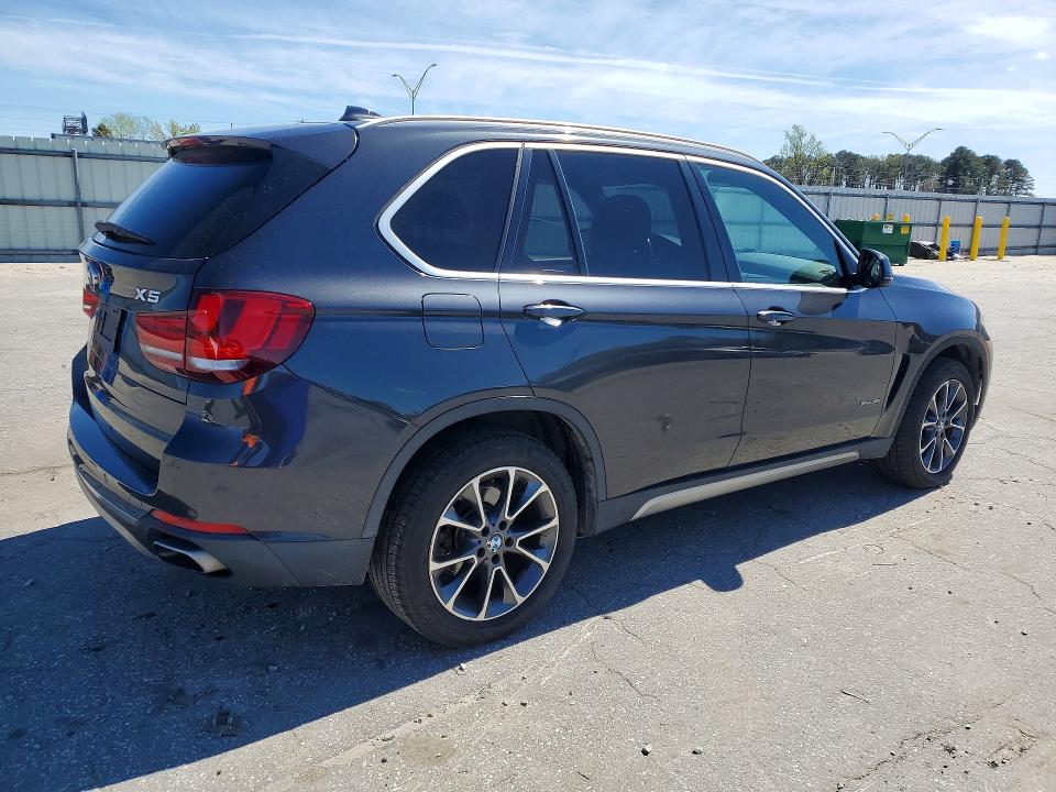 2018 BMW X5 VIN 5UXKR2C57J0X08859 COPART salvage auction — MINOR DENT/SCRATCHES, Nc - Dealer Only Clean Title, sold $7,000 on 2026-07-28 (photo 3)