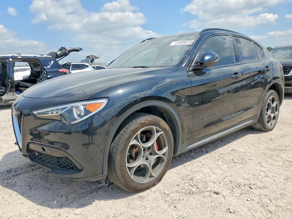 2018 Alfa romeo Stelvio VIN ZASFAKNN1J7B72951 COPART salvage auction — NORMAL WEAR, Mt - Certificate Of Title, sold $8,400 on 2026-07-17 (photo 1)