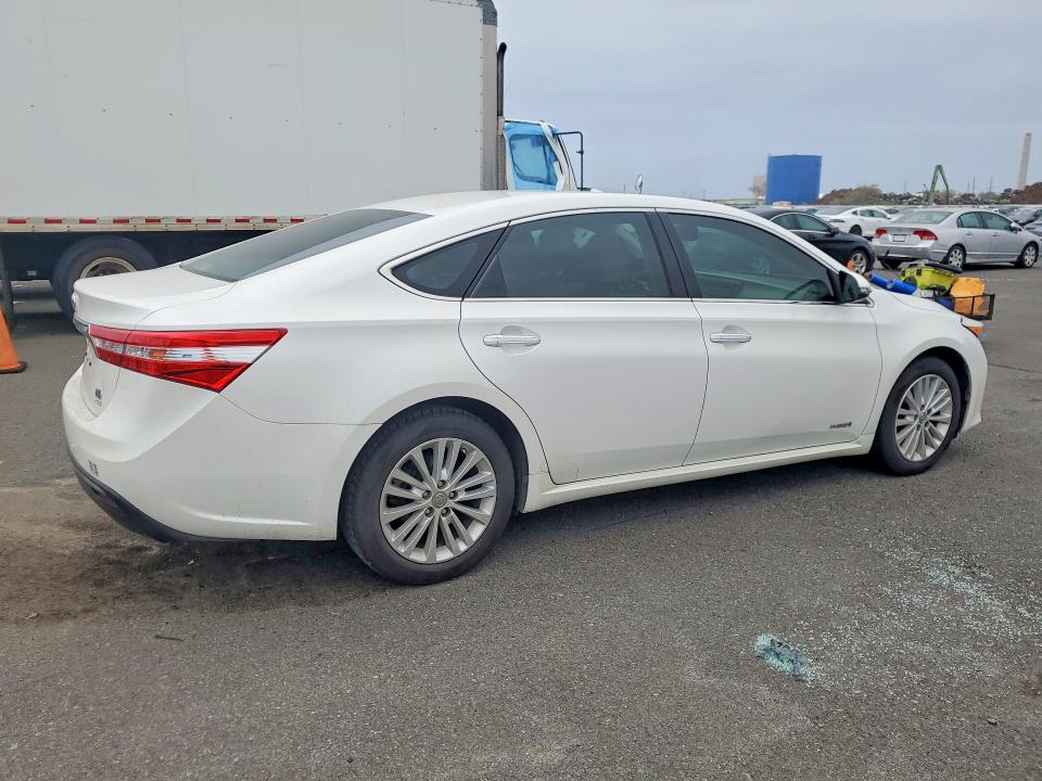 2015 Toyota Avalon hybrid VIN 4T1BD1EB4FU042830 COPART salvage auction — SIDE, Hi - Certificate Of Title, sold $2,050 on 2026-07-06 (photo 3)