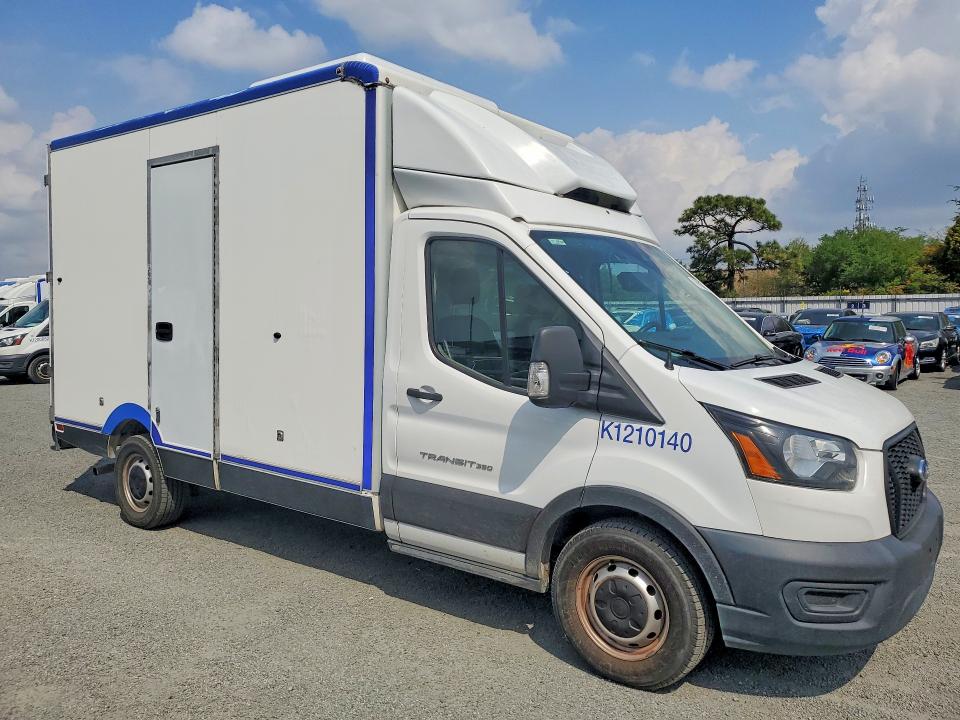 2021 Ford Transit VIN 1FDBW5Z88MKA84393 COPART salvage auction — MINOR DENT/SCRATCHES, Fl - Certificate Of Title, sold $11,000 on 2026-07-30 (photo 4)