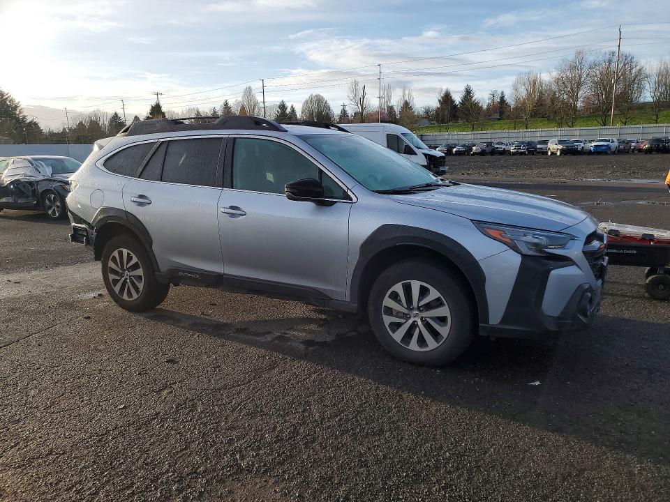 2025 Subaru Outback VIN 4S4BTACC0S3241503 COPART salvage auction — REAR END, Or - Lien Papers Salvage, sold $1,100 on 2026-07-20 (photo 4)