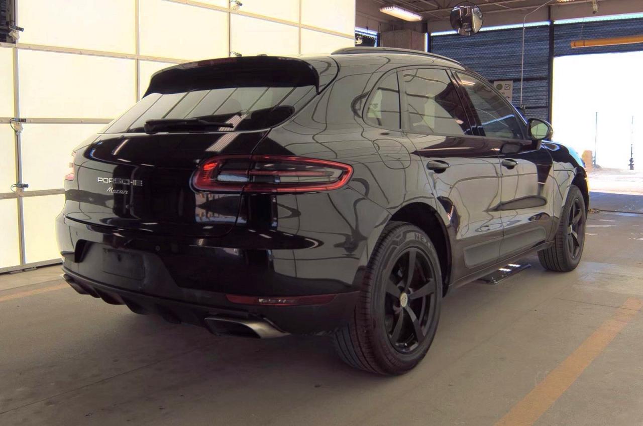 2017 Porsche Macan VIN WP1AA2A51HLB05601 COPART salvage auction — Normal Wear, TX - CERTIFICATE OF TITLE (P), sold $7,300 on 2026-04-13 (photo 4)