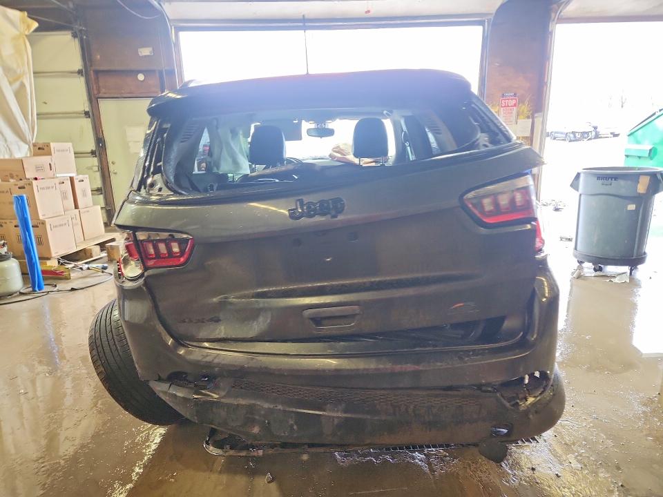 2018 Jeep Compass VIN 3C4NJDBB7JT400215 COPART salvage auction — ALL OVER, PA - CERTIFICATE OF SALVAGE, sold $275 on 2026-07-02 (photo 6)