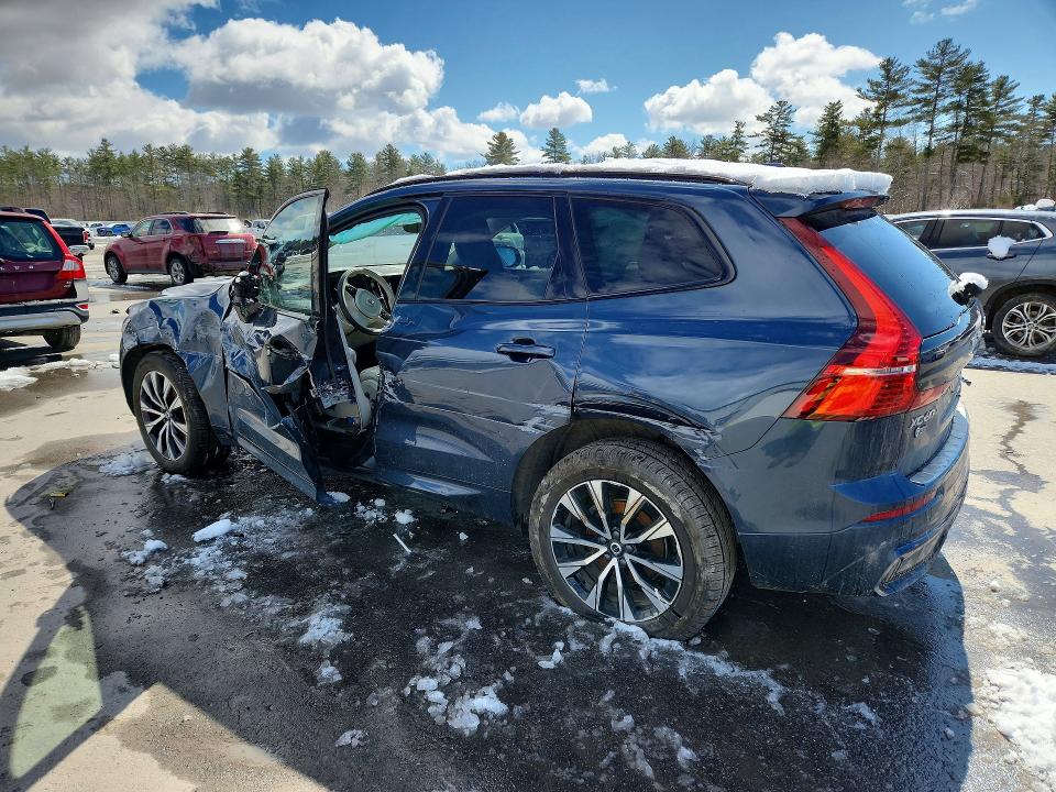 2024 Volvo Xc60 VIN YV4L12RK1R1767113 COPART salvage auction — SIDE, Salvage Title, sold $9,600 on 2026-08-19 (photo 2)