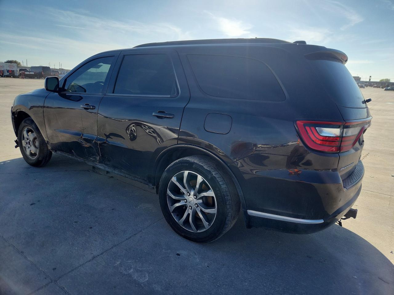 2017 Dodge Durango VIN 1C4RDHAGXHC833398 COPART salvage auction — Side, TX - SALVAGE VEHICLE TITLE, sold $1,600 on 2026-06-25 (photo 2)