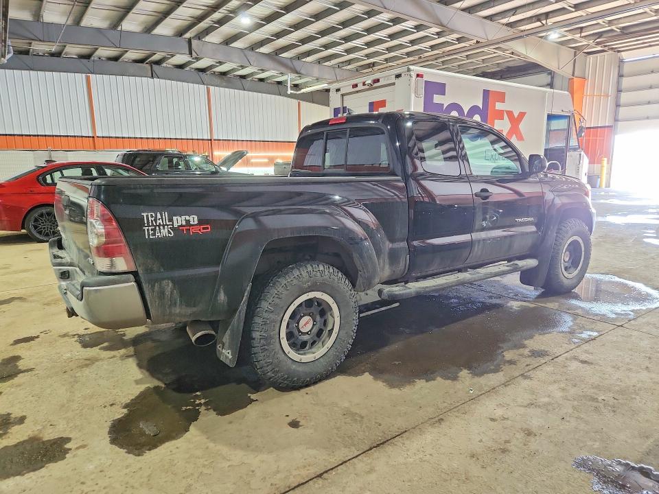 2015 Toyota Tacoma VIN 5TFUU4EN8FX117102 COPART salvage auction — FRONT END, Ab - Bos - Salvage, sold $7,400 on 2026-07-07 (photo 3)