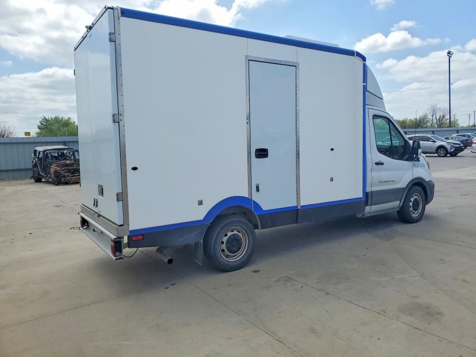 2021 Ford Transit VIN 1FDBW5Z82MKA93154 COPART salvage auction — NORMAL WEAR, Tx - Certificate Of Title, sold $10,000 on 2026-07-30 (photo 3)