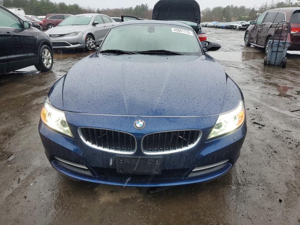 2014 BMW Z4 VIN WBALL5C52EJ105016 COPART salvage auction — FRONT END, Md - Cert Of Salvage > 75% Damage, sold $3,550 on 2026-07-13 (photo 5)