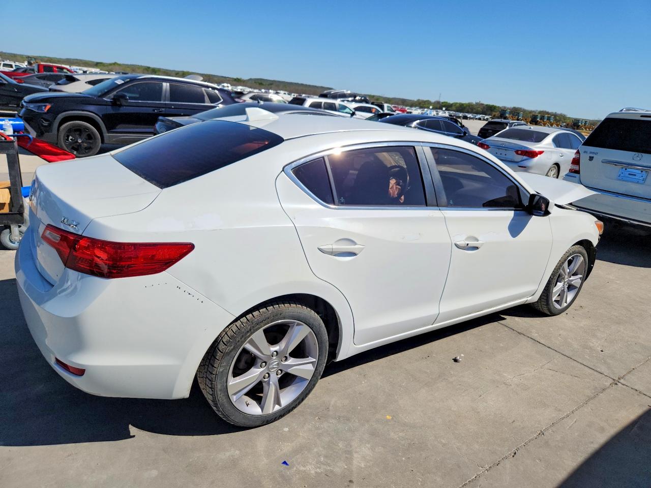 2014 Acura ILX VIN 19VDE1F39EE010253 COPART salvage auction — Front End, TX - SALVAGE VEHICLE TITLE, sold $900 on 2026-07-03 (photo 3)