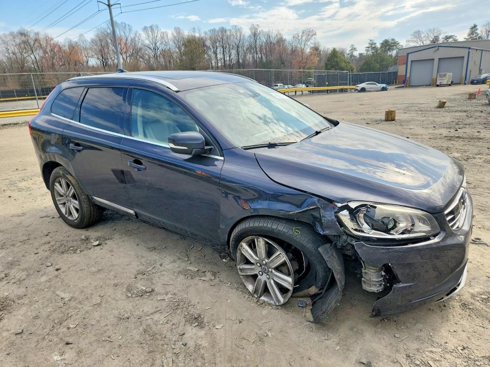 2016 Volvo Xc60 VIN YV4902RM0G2807770 COPART salvage auction — FRONT END, Salvage Title, sold $525 on 2026-07-14 (photo 4)