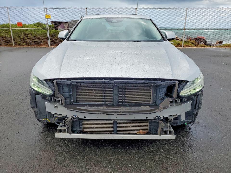 2018 Volvo S90 VIN LVY982AK0JP035991 COPART salvage auction — FRONT END, Hi - Certificate Of Salvage, sold $975 on 2026-07-20 (photo 5)