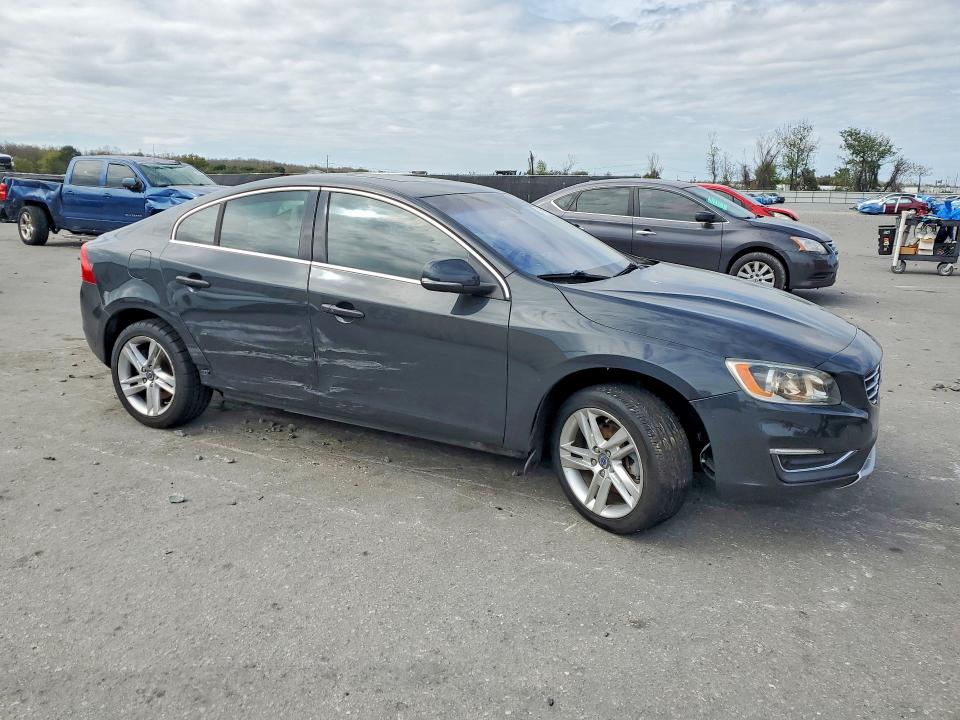 2015 Volvo S60 VIN YV140MFC7F1307351 COPART salvage auction — UNDERCARRIAGE, Fl - Cert Of Title Slvg Rebuildable, sold $1,300 on 2026-07-14 (photo 4)