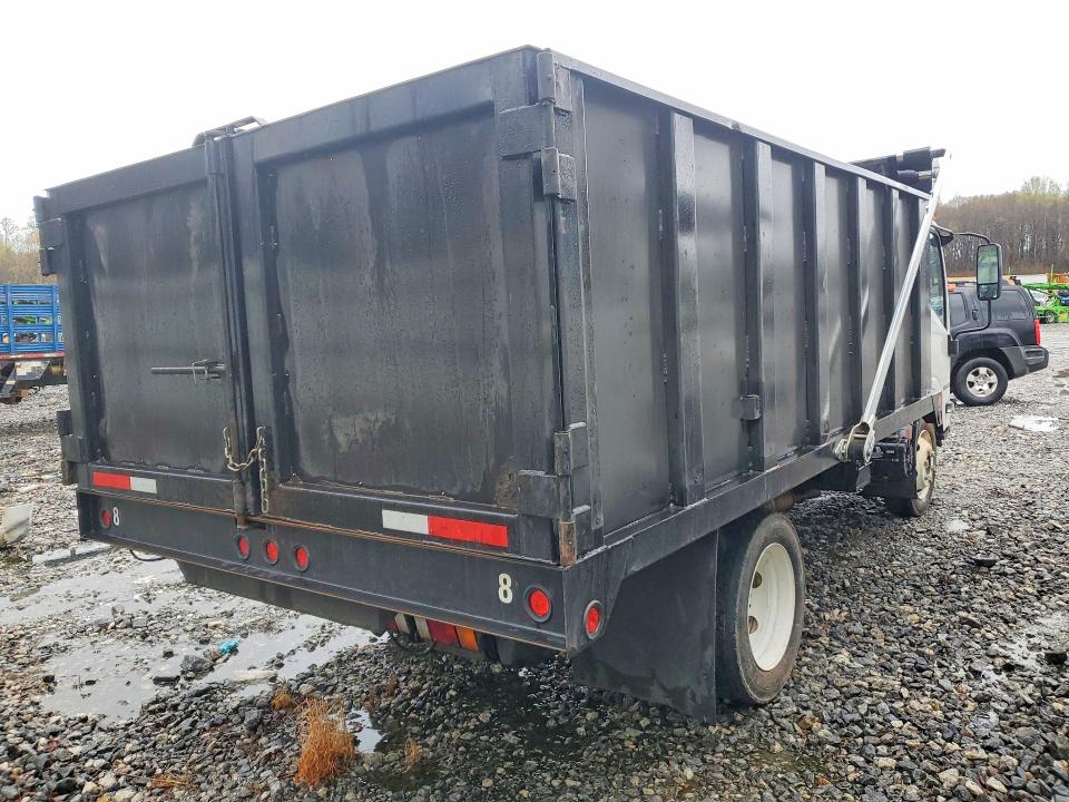 2025 Isuzu Npr VIN 54DC4W1D7SS203265 COPART salvage auction — Burn Engine, SC - CERT OF TITLE-SALVAGE FIRE, sold $10,800 on 2026-07-27 (photo 3)