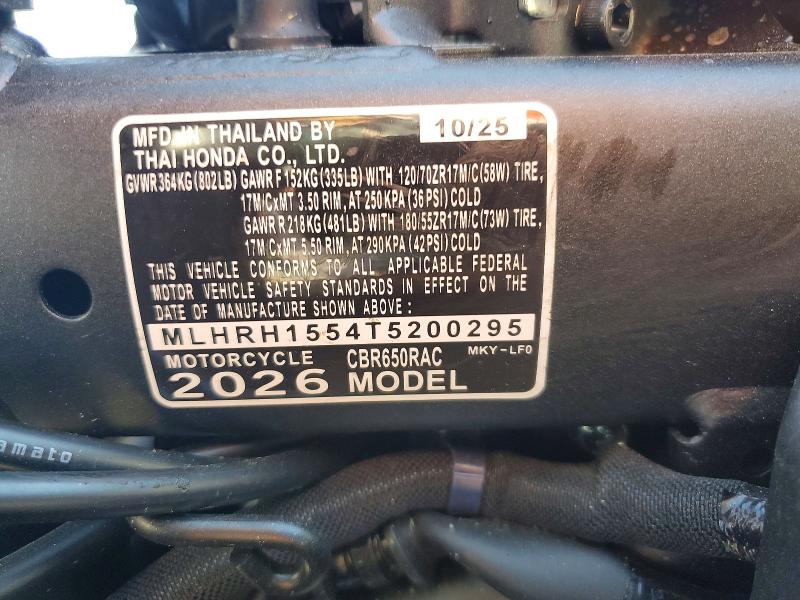 2026 Honda Cbr VIN MLHRH1554T5200295 COPART salvage auction — SIDE, Salvage Title, sold $2,500 on 2026-07-30 (photo 8)