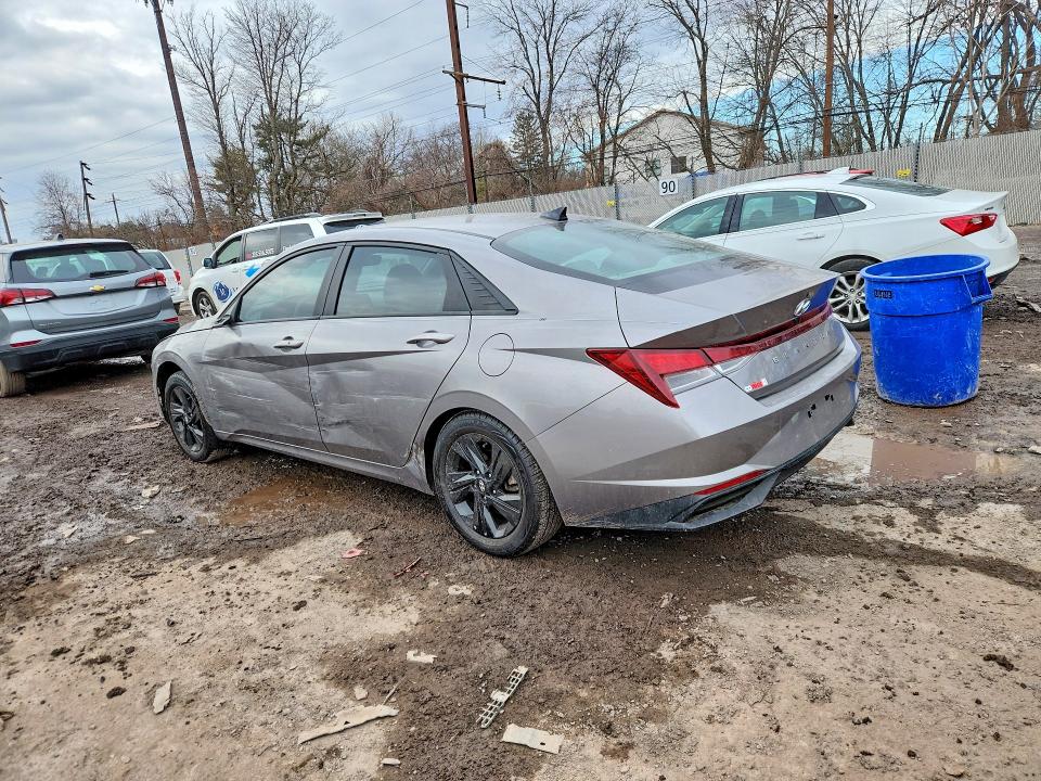 2023 Hyundai Elantra VIN KMHLM4AG6PU512977 COPART salvage auction — SIDE, Salvage Title, sold $4,000 on 2026-07-20 (photo 2)