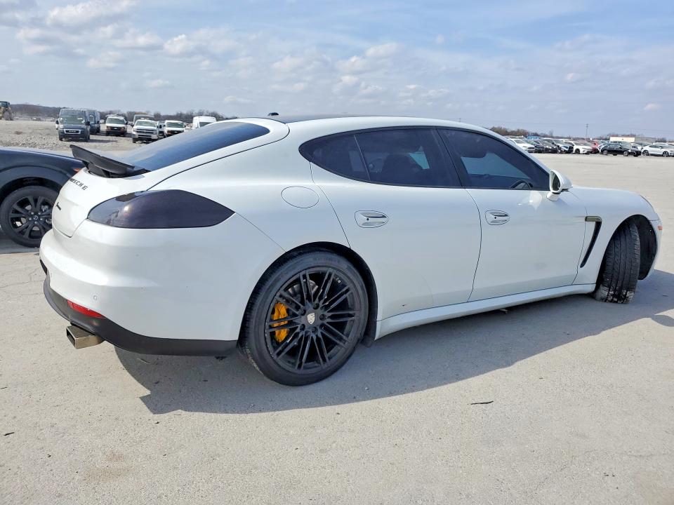 2016 Porsche Panamera VIN WP0AA2A70GL004471 COPART salvage auction — FRONT END, Tn - Salvage Certificate, sold $8,500 on 2026-07-06 (photo 3)
