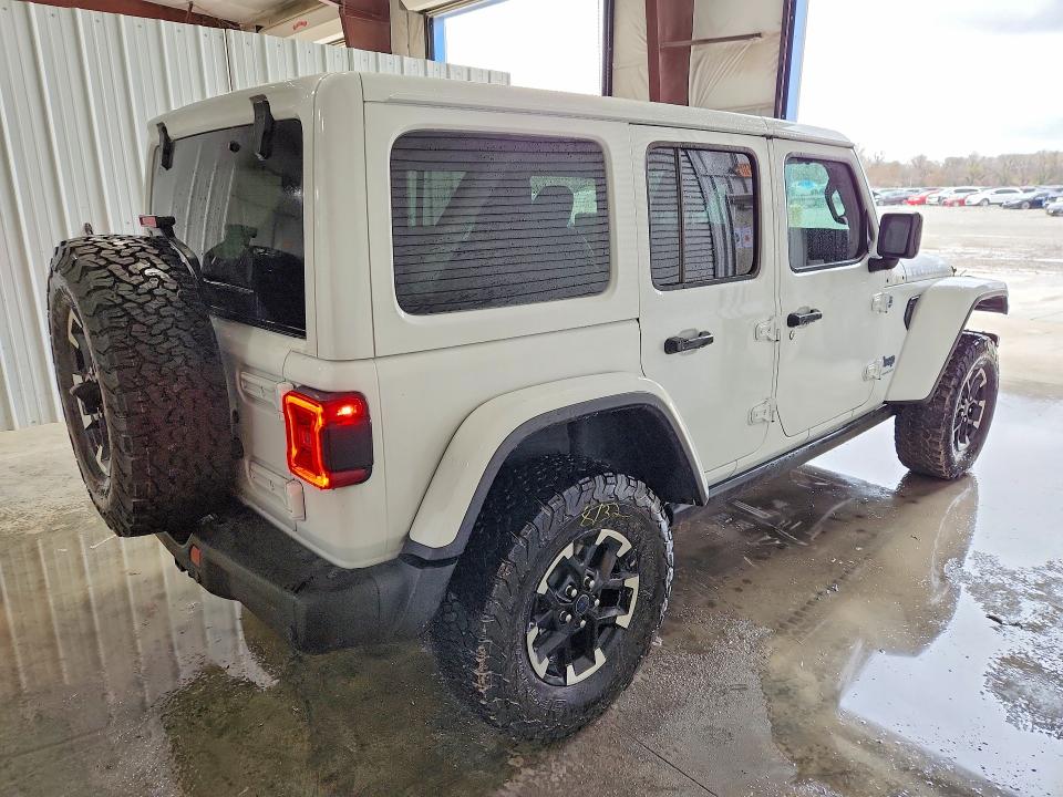 2024 Jeep Wrangler / VIN 1C4RJXR62RW200683 COPART salvage auction — NORMAL WEAR, Mo - Certificate Of Title, sold $30,500 on 2026-07-09 (photo 3)