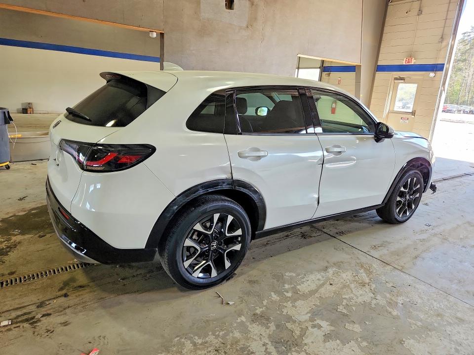 2026 Honda Hr-v VIN 3CZRZ1H78TM706276 COPART salvage auction — FRONT END, Va - Cert Of Title - Salvage, sold $11,400 on 2026-07-02 (photo 3)